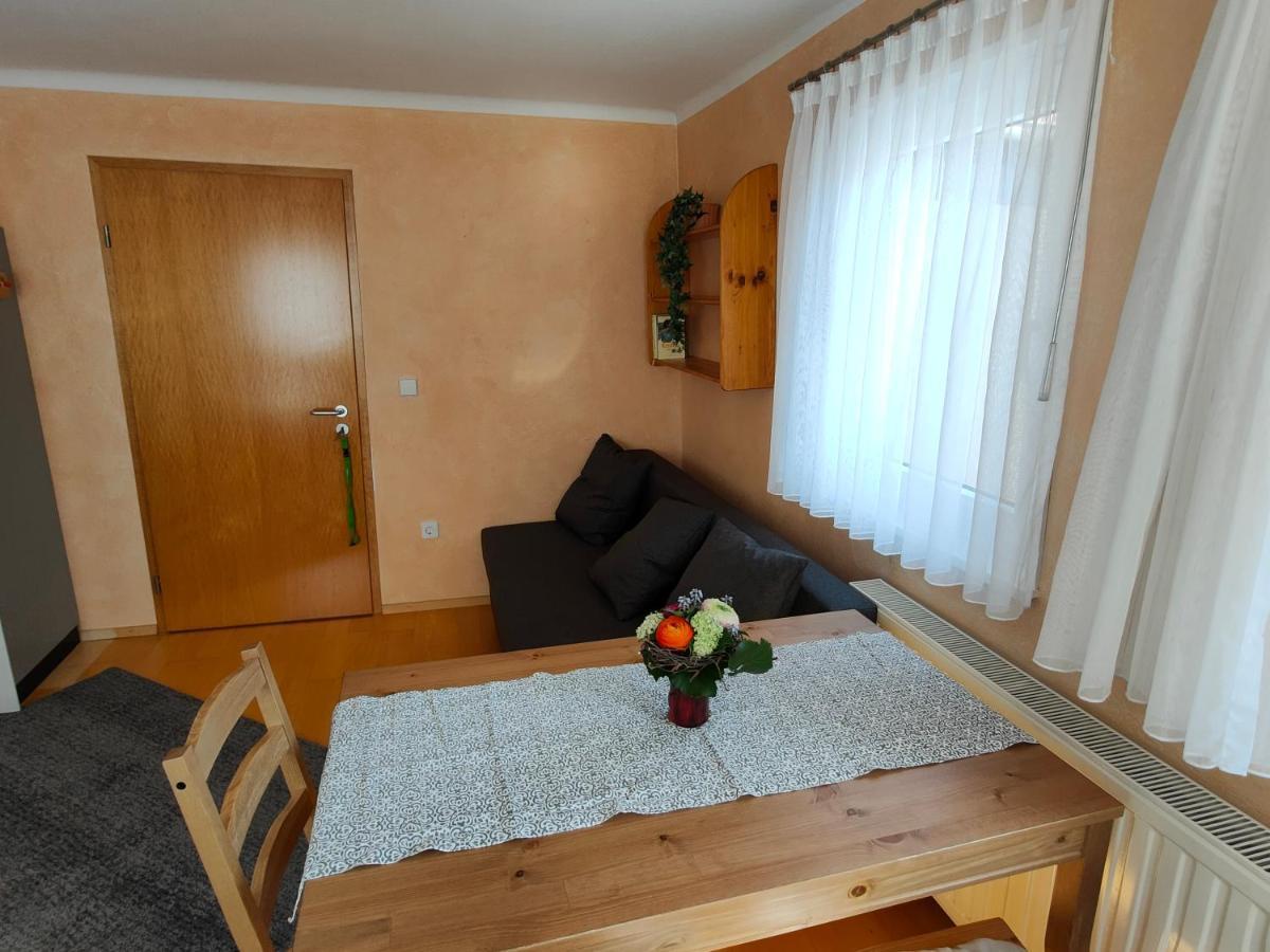 Zentrale & Ruhige Ferienwohnung Мессінген Екстер'єр фото
