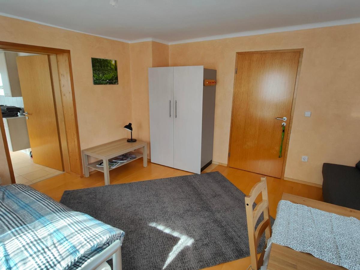 Zentrale & Ruhige Ferienwohnung Мессінген Екстер'єр фото